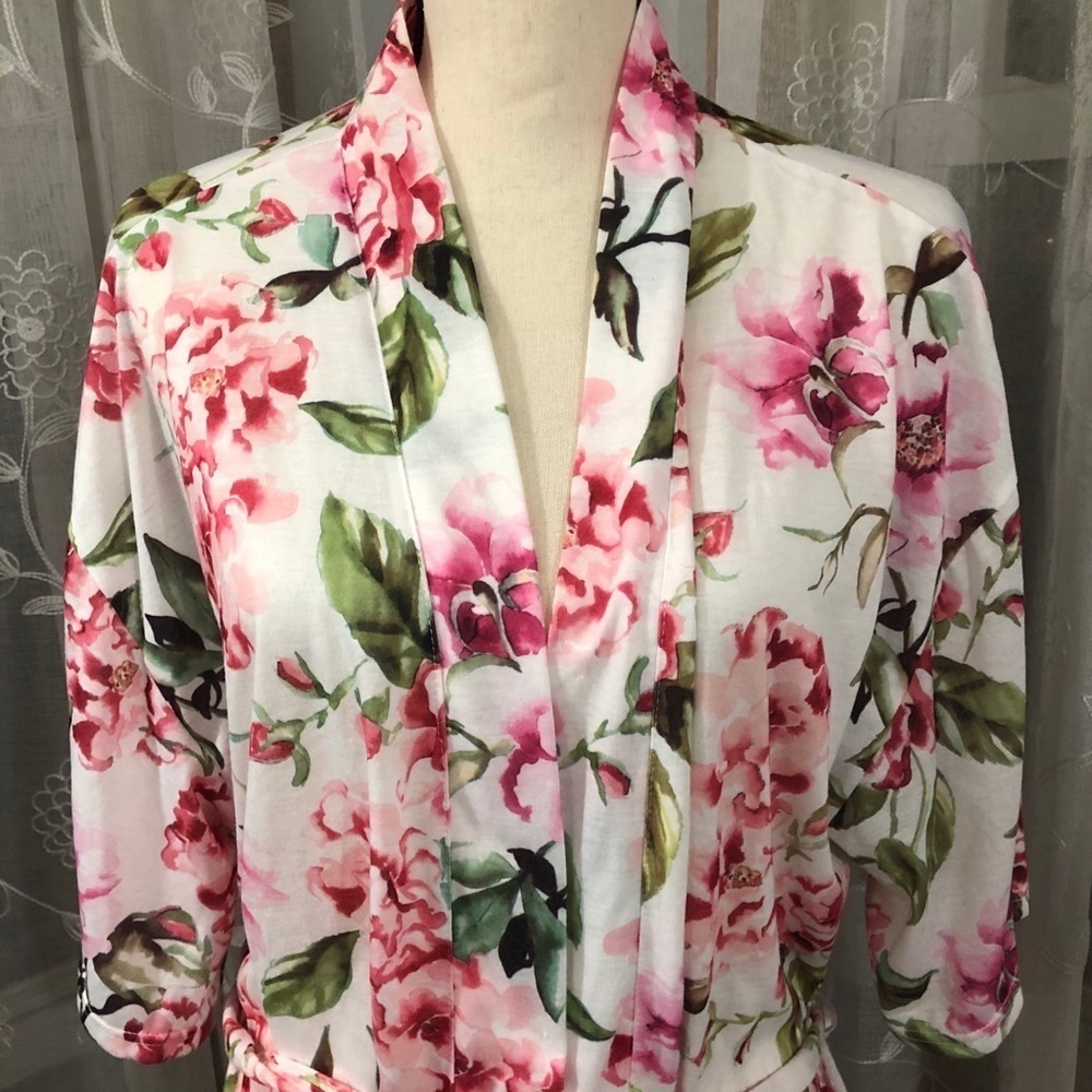 Show me your MUMU O/S Brie robe garden floral
